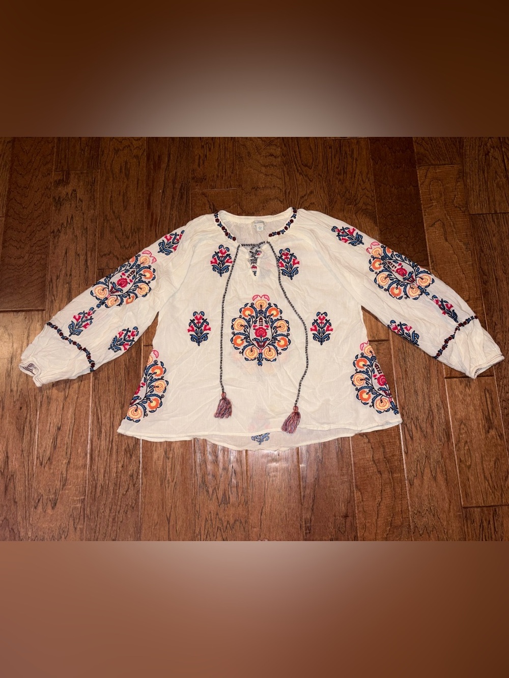 Sundance Floral Embroidered White Bohemian Tunic Blouse Size Large
